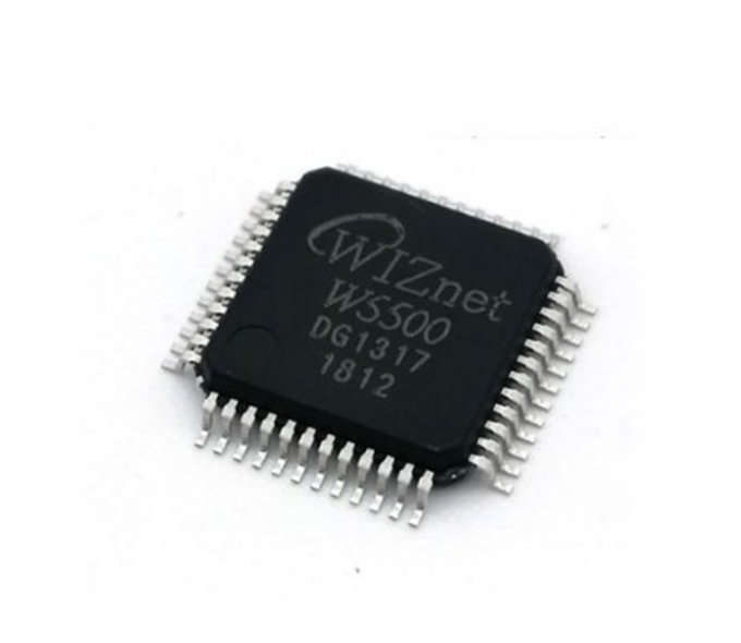 Componentes 0 de la electrónica de IC del microprocesador de Ethernet CTLR de W5500 WIZnet solos